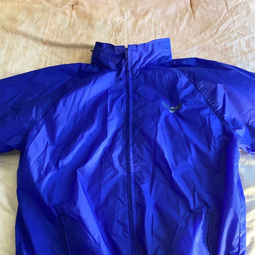 Wind breaker